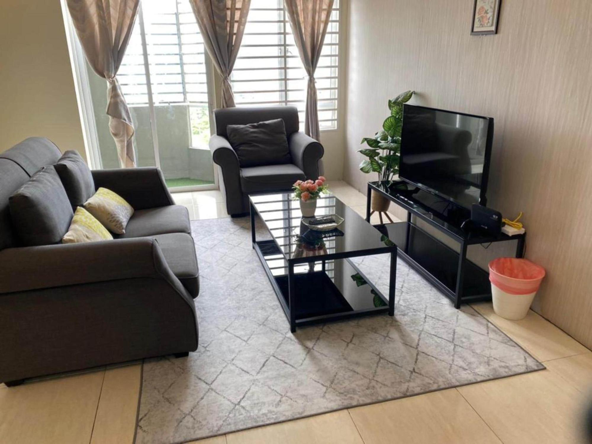 Oyo 91086 Bayu Service Apartment Kuah Exteriér fotografie